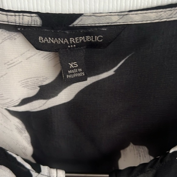 Banana Republic Floral Print Black Long Sleeve Blouse Top XS - Picture 4 of 10